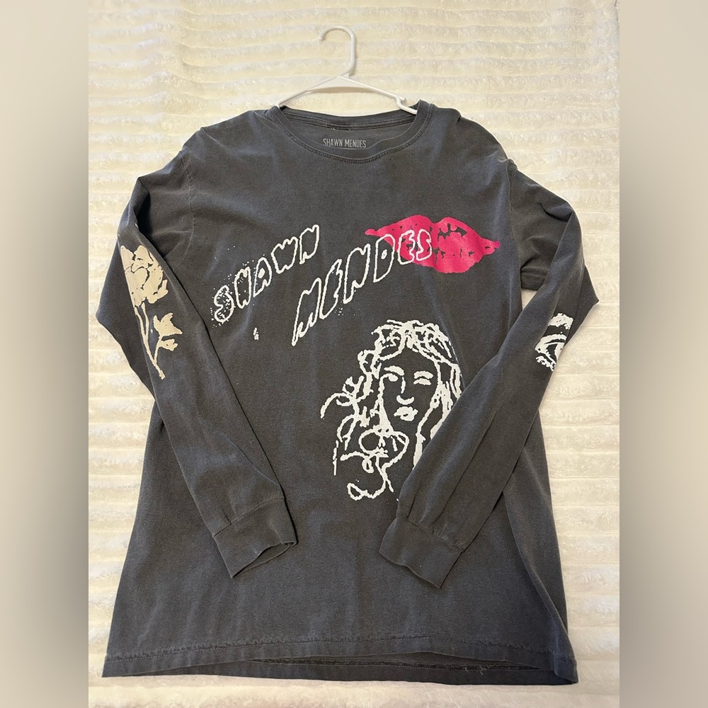 shawn mendes tour merch